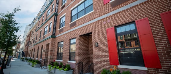 1010 property image