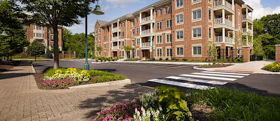 Claremont on the Square Apartments property image