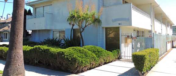 912 E. La Palma Dr. property image