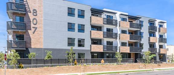 Hudson Lux by Wiseman property image