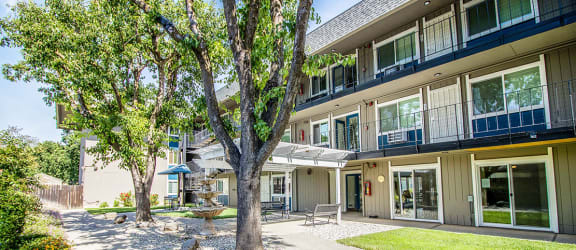 Woodland Crossing property image