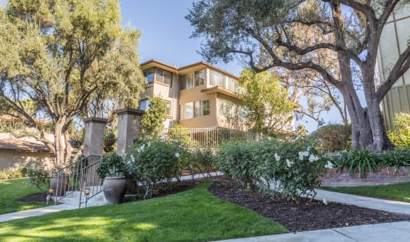 Orange Grove Circle property image