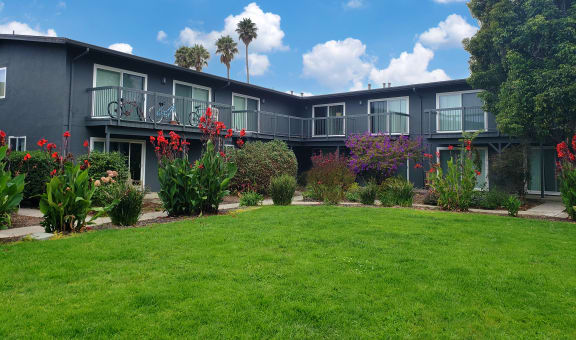 San Lorenzo Apartments property image