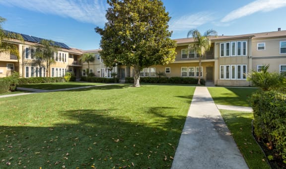 Baldwin Manor and Windsor Manor Apartments property image
