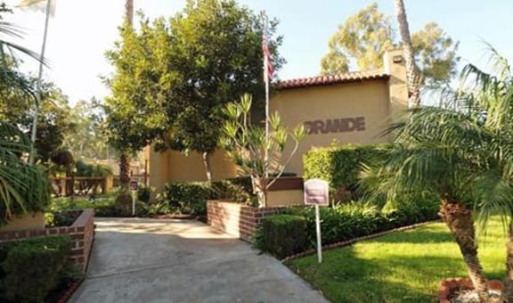 GRANDE property image