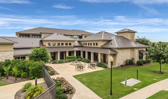 Crescent Pointe Apartments property image