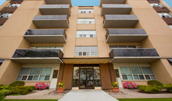 300 St. Clair West property image