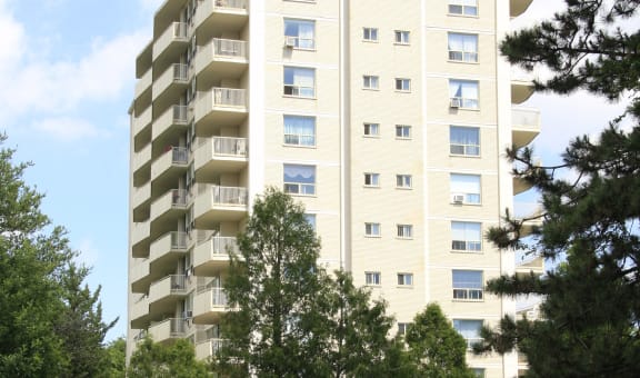 San Remo/Monaco Towers property image