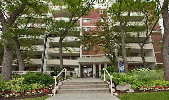 Lord Simcoe Apartments property image