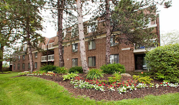 Squire Court Apartments property image