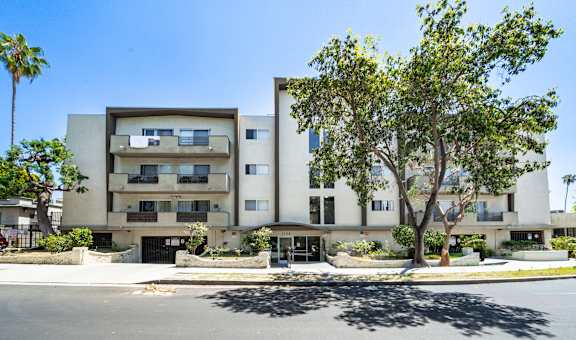 Serrano Apartments property image