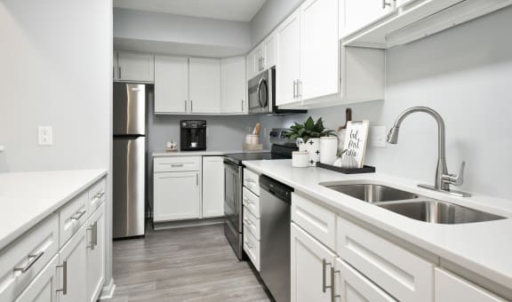 The Donovan Apartment Homes property image