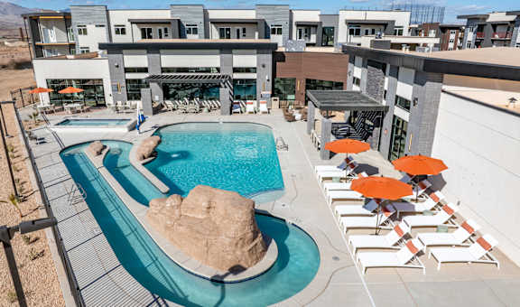 The Vue At Desert Color property image