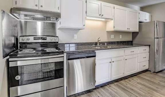 Roberts Manor Apartments property image