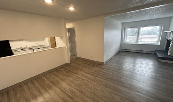 Kings Court property image