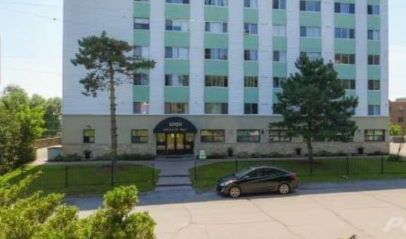 1090 Kristin Way property image