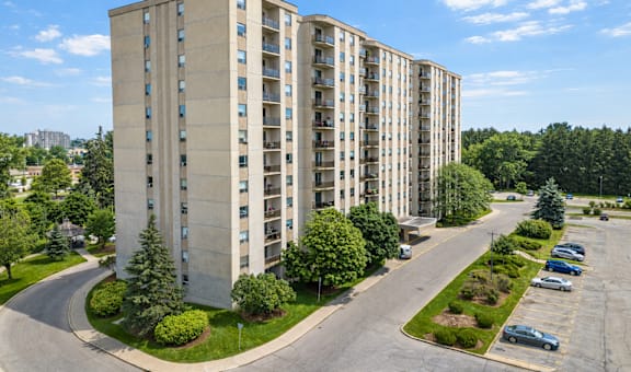 695 Proudfoot Lane property image