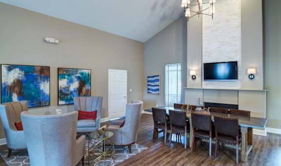 Huntington Chase Apartments property image