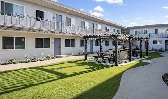 Arlington Square Apartments property image