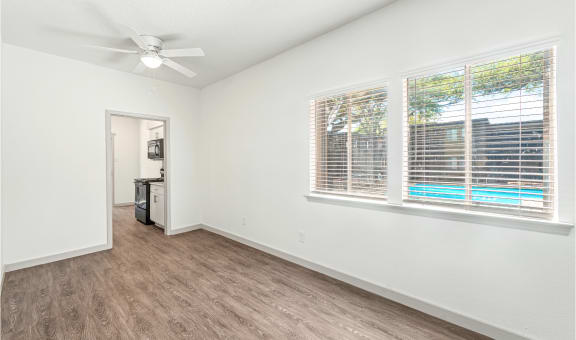 Oaks at Spring Valley property image