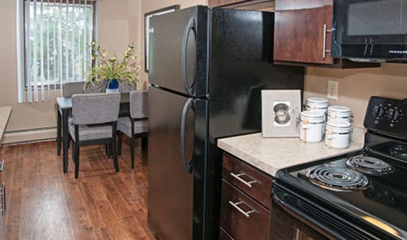 624 Huron Apartments property image