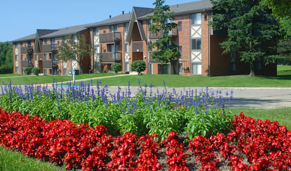 Meadowbrook Village Apartments property image