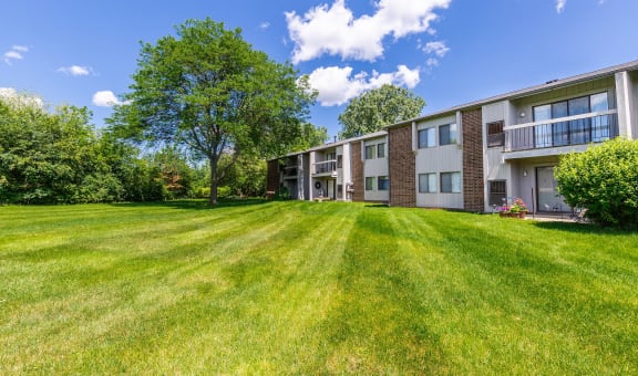 Three Oaks Apartments property image