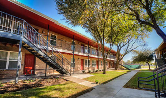 Silver Glen property image