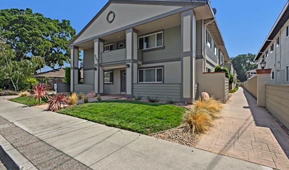 Menlo Park West Apartments property image