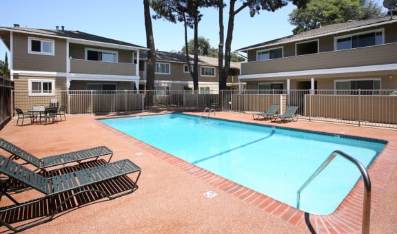 Encinal Oaks property image
