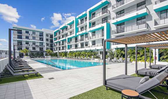 Hollywood Heights on the Boulevard property image