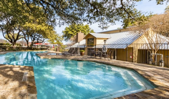 The Hollows property image
