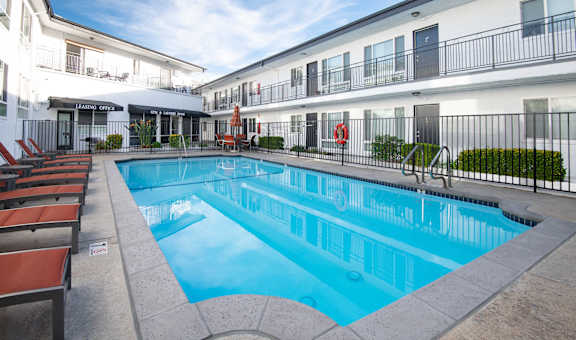 Sunset Ridge at La Crescenta property image