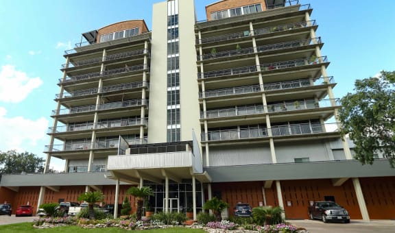 230 West Alabama Apartments property image