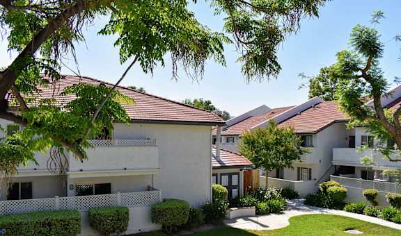 Americana Simi Valley property image