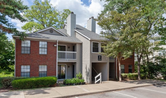 River Oak Apartments property image
