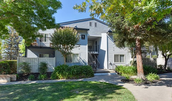 Ashford Heights Apartments property image
