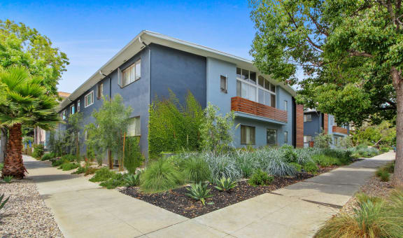 858-860 3rd Street property image