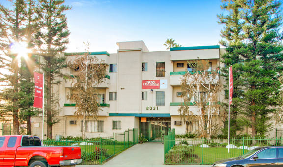 Sepulveda Manhattan Apartments property image
