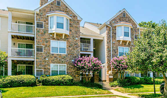 Saratoga Square Apartments property image