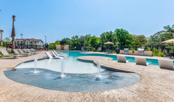 Water Oak property image