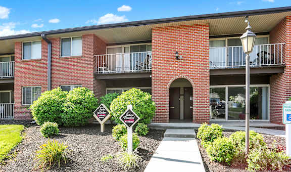 Twin Lakes Apartments property image