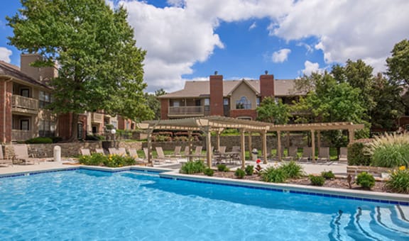 Highland Park Apartment Homes property image