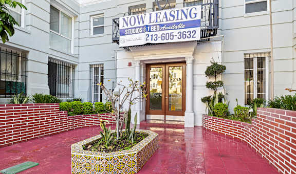 432 S. New Hampshire property image