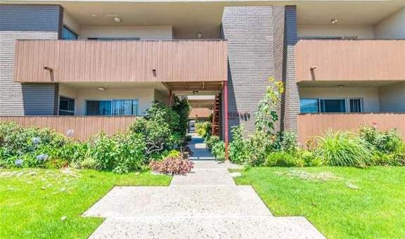 10327 Downey Ave. property image