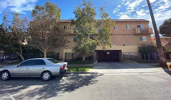 14740 Erwin St. property image
