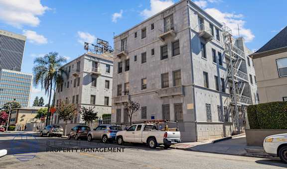 702-708 S Mariposa Ave. property image