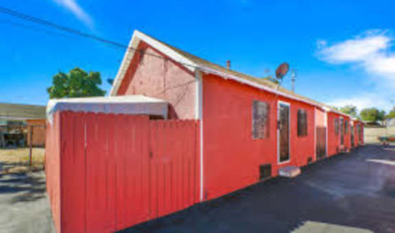 8804-8806 Beach St. property image