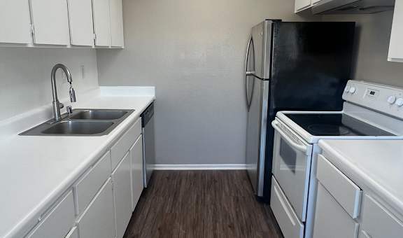 2424 S. Leland St. property image
