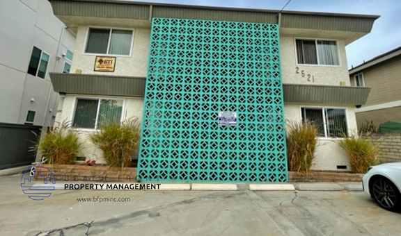 2521 Mathews Ave. property image